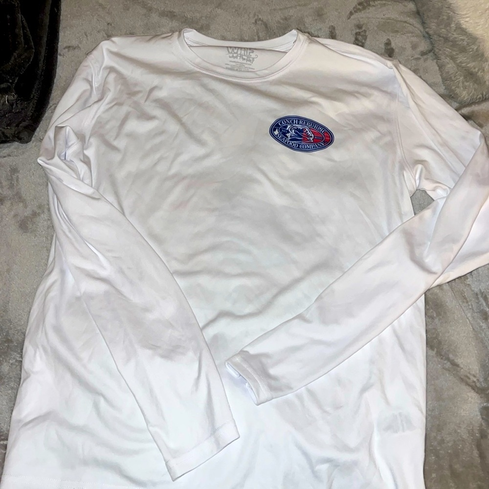 NWOT medium long sleeve dri fit